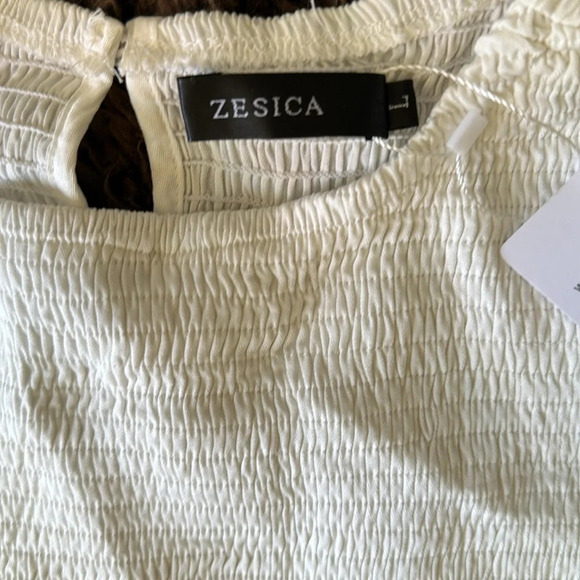 ZESICA FLUTTER SHORT SLEEVE SMOCKED TIERED MIDI DRESS white size large - Picture 6 of 7
